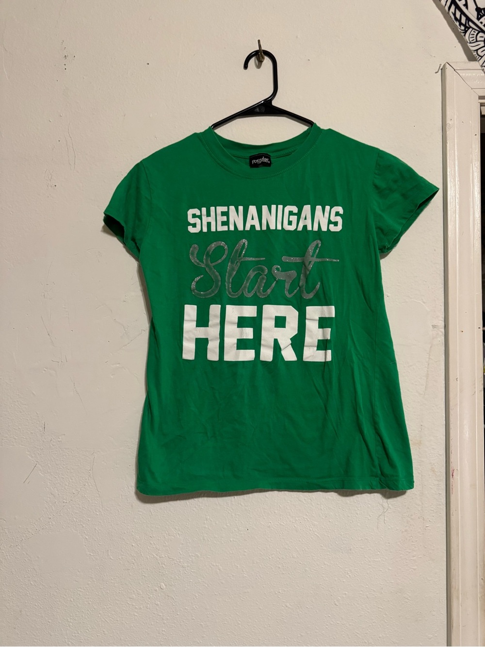 Popular Sports Size XL Women’s Green Top